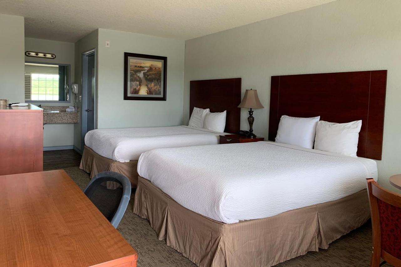 Oyo Hotel Pearsall I-35 West מראה חיצוני תמונה