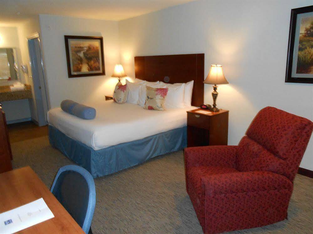 Oyo Hotel Pearsall I-35 West מראה חיצוני תמונה