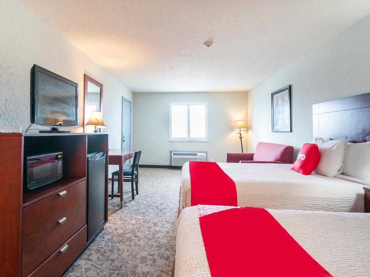 Oyo Hotel Pearsall I-35 West מראה חיצוני תמונה